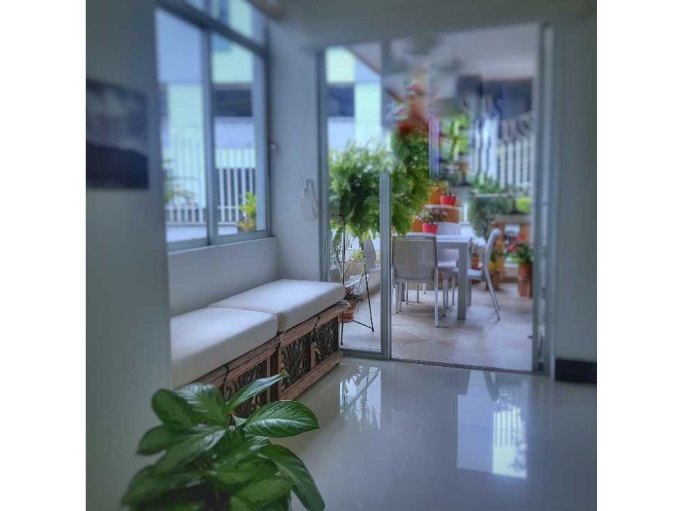 APARTAMENTO MODERNO EN EL BARRIO LA CASTELLANA — foto 2