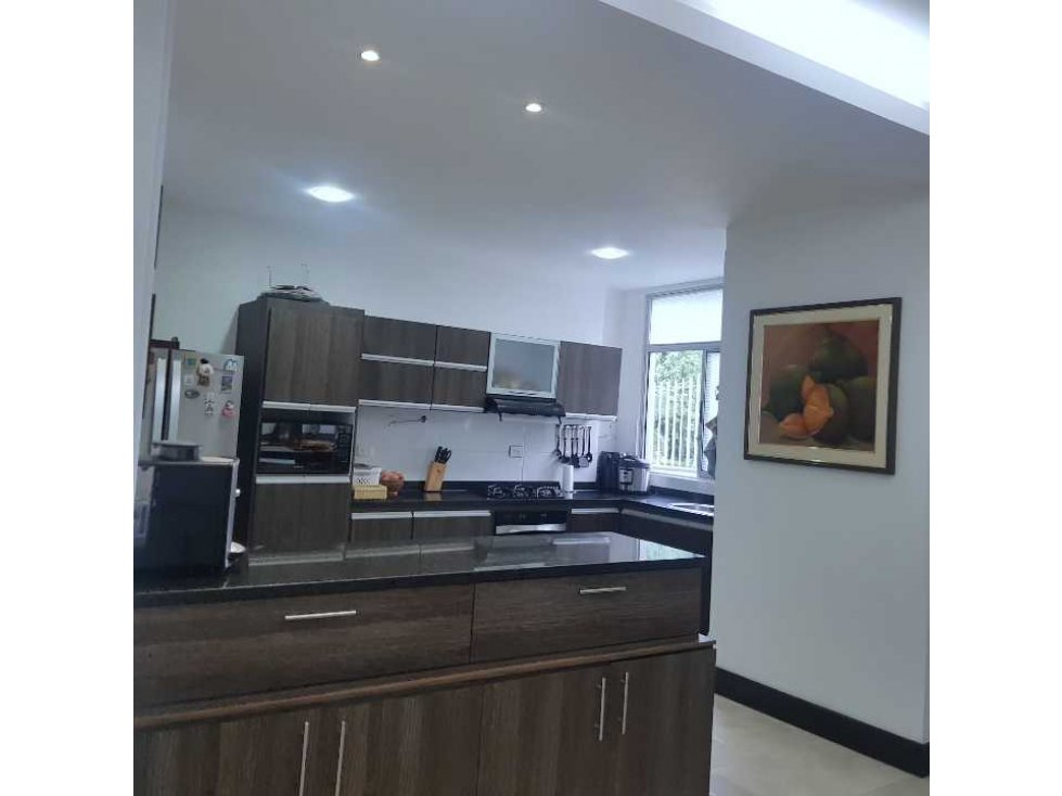 APARTAMENTO MODERNO EN EL BARRIO LA CASTELLANA — foto 4