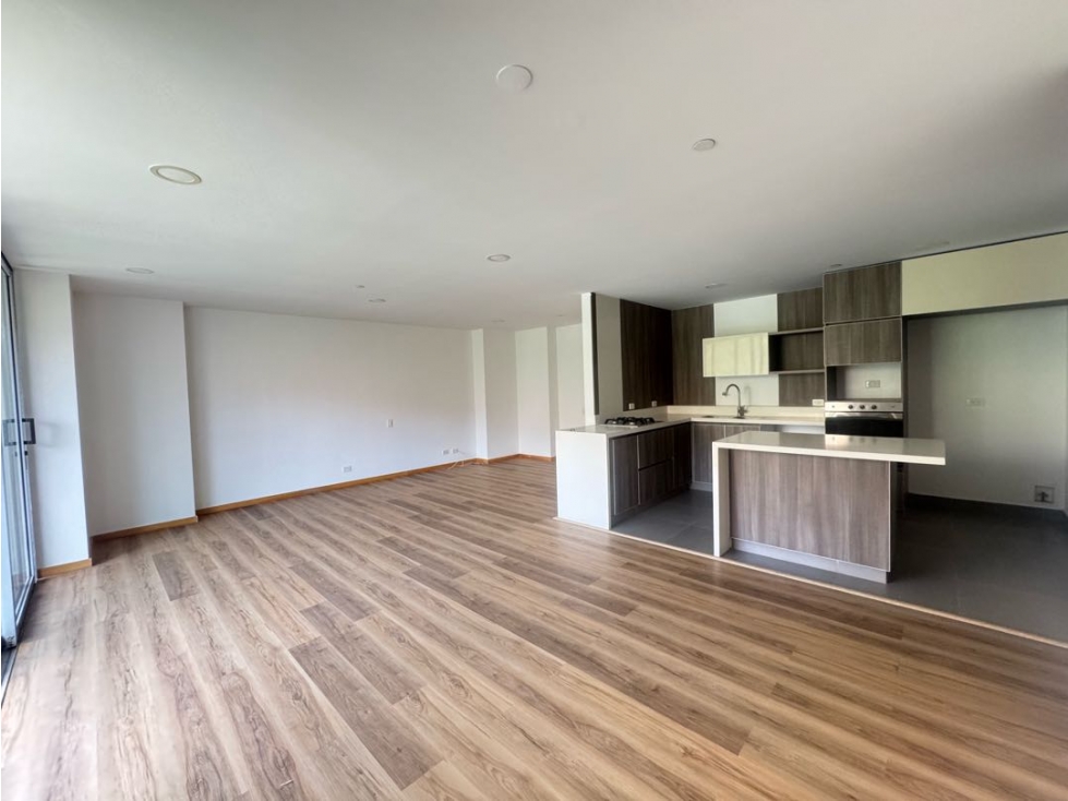 Apartamento moderno en venta Envigado Loma las Brujas con vista — foto 2