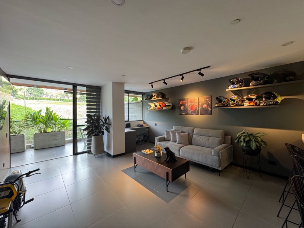 Apartamento moderno en venta Envigado Las Brujas amplia terraza
