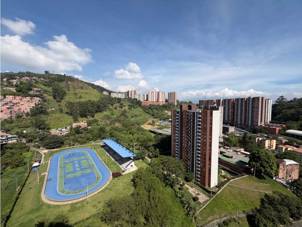 APARTAMENTO MUY COMERCIAL EN ITAGÜÍ - LAS CHIMENEAS — foto 4