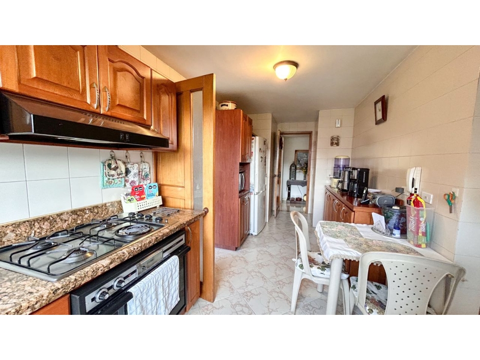 APARTAMENTO MUY COMERCIAL EN LA TOMATERA/ EL POBLADO — foto 4