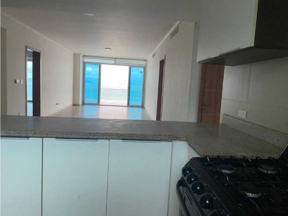 ALQUILER APARTAMENTO NAOS CAUSEWAY AMADOR - 5