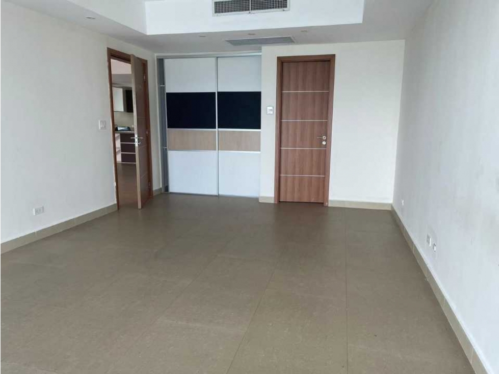 ALQUILER APARTAMENTO NAOS CAUSEWAY AMADOR - 6