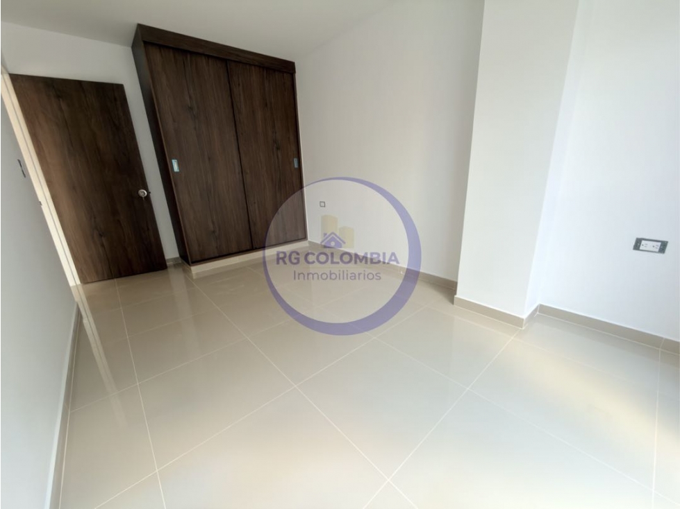 APARTAMENTO NUEVO CERCA A UNISANGIL - 4