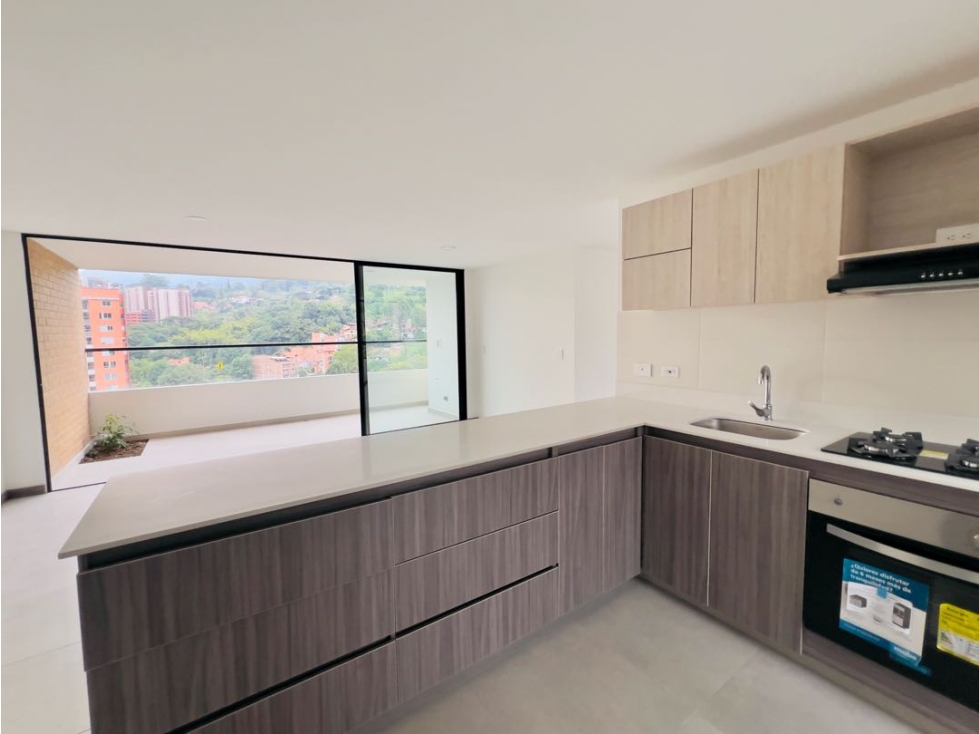 VENDO APTO ENVIGADO CAMINO VERDE NUEVO 98MT, 2 PARQ