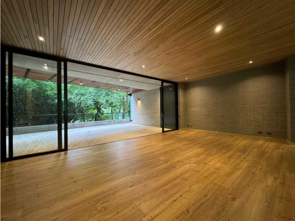 Apartamento nuevo rodeado de verde. Poblado-Vizcaya