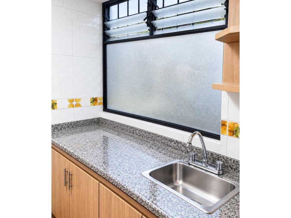 Apartamento en piso uno en barrio Mira flores Cali - 6