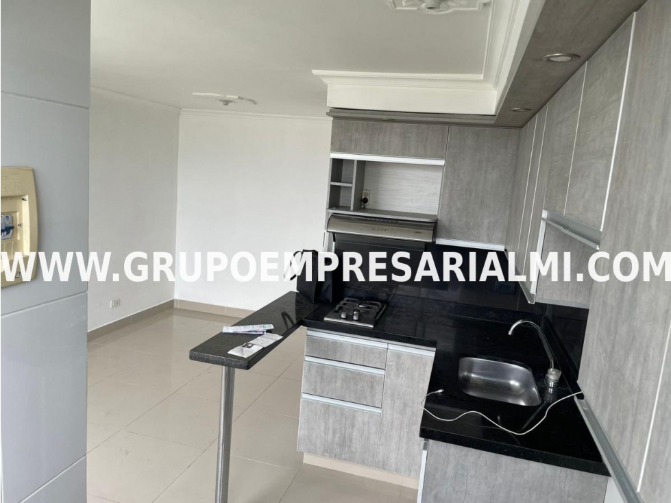 GRANDIOSO APARTAMENTO EN ARRIENDO - SECTOR SANTA MARÍA COD: 2487 — foto 4