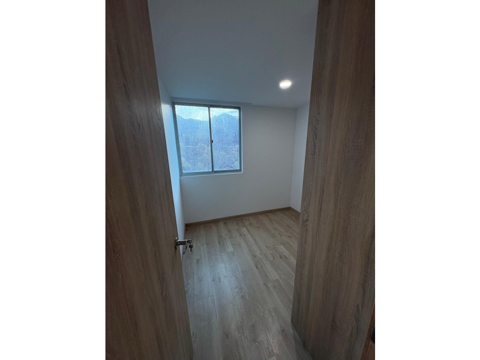 APARTAMENTO PARA ESTRENAR EN SABANETA LOMA SAN JOSÉ — foto 4