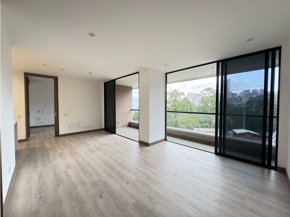 Apartamento para estrenar en arriendo El Poblado Seniors Club — foto 2