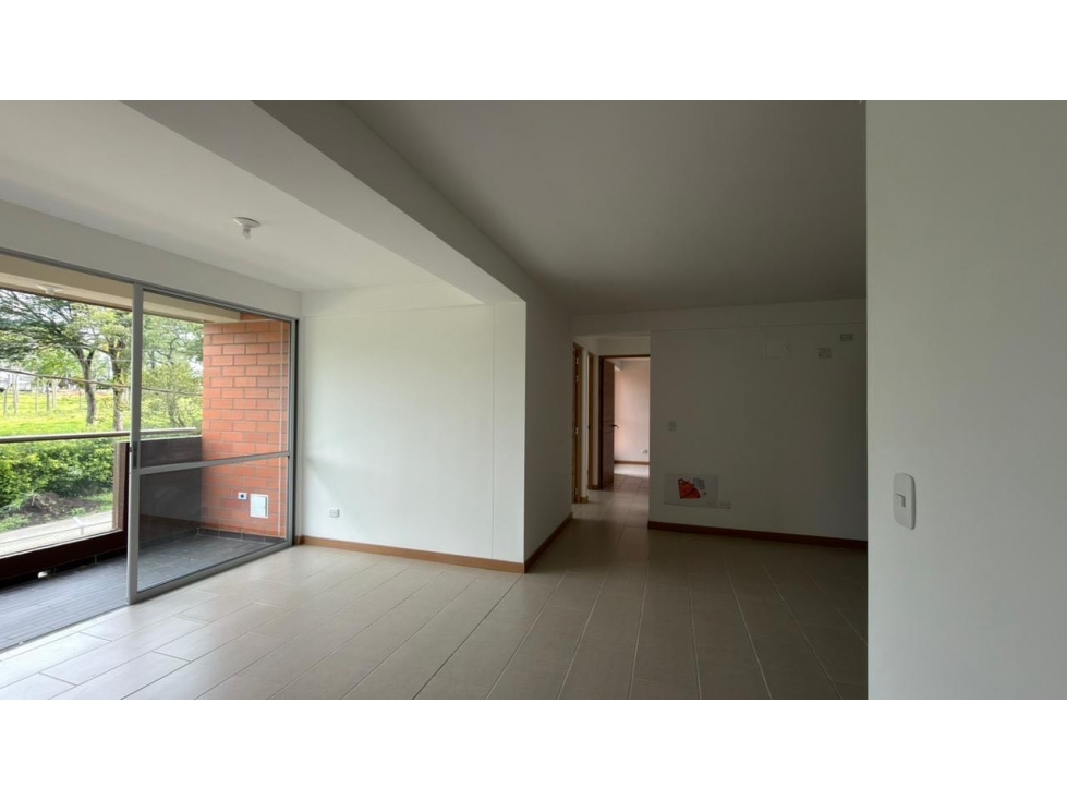 APARTAMENTO PARA ESTRENAR 89m2 PQ EN SÓTANO
