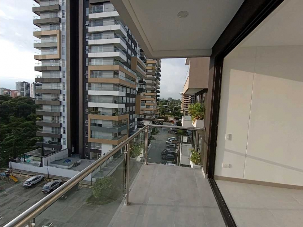 APARTAMENTO ARRIENDO EDIFICIO MAL PELO, AV CENTENARIO