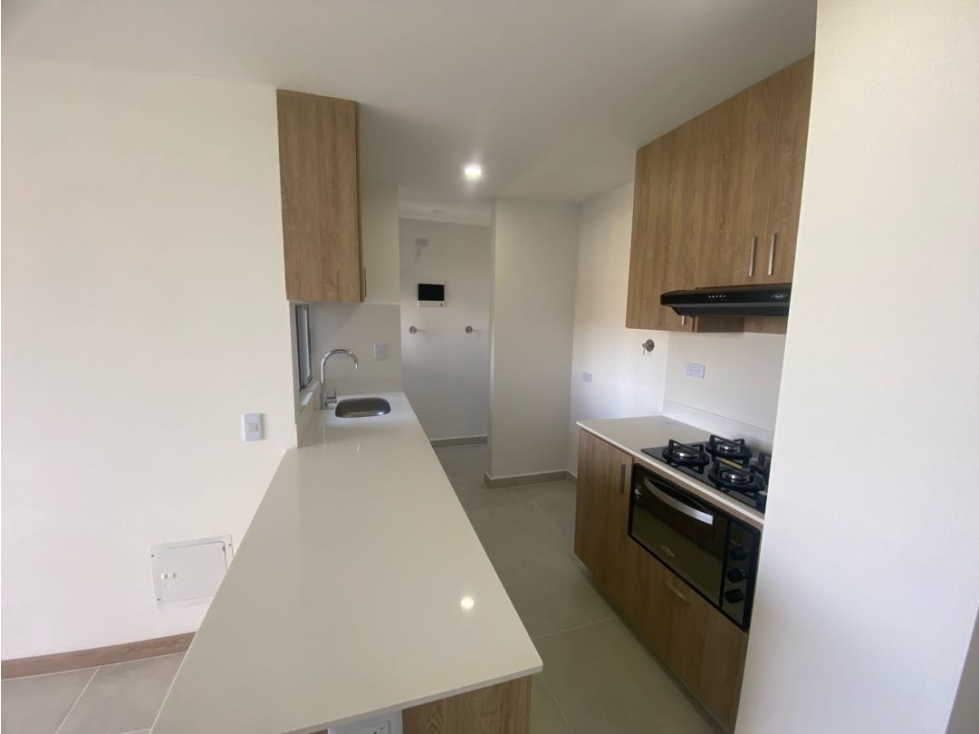 APARTAMENTO PARA ESTRENAR EN RIONEGRO SECTOR LOS COLEGIOS — foto 2