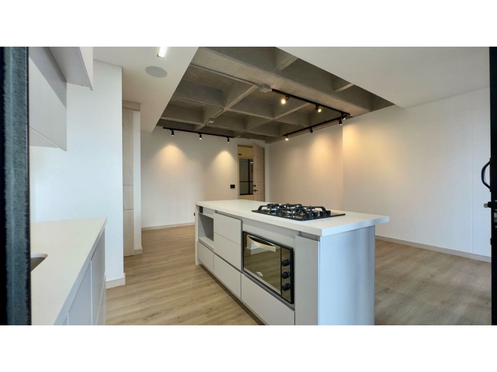 Apartamento para estrenar en venta, en Envigado-Loma de los Mesa — foto 2