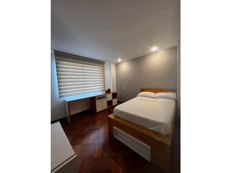 Apartamento Amoblado en Arriendo en El Poblado sector San Lucas — foto 4