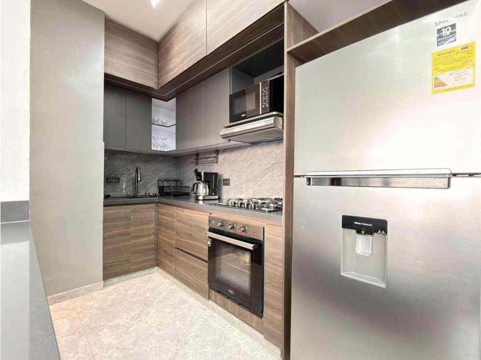 Apartamento en Arriendo Amoblado en Loma de los Bernal — foto 5