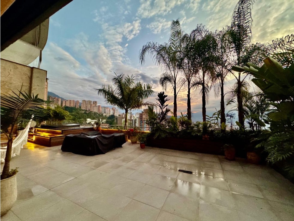 Apartamento Amoblado en Arriendo Altos del Poblado