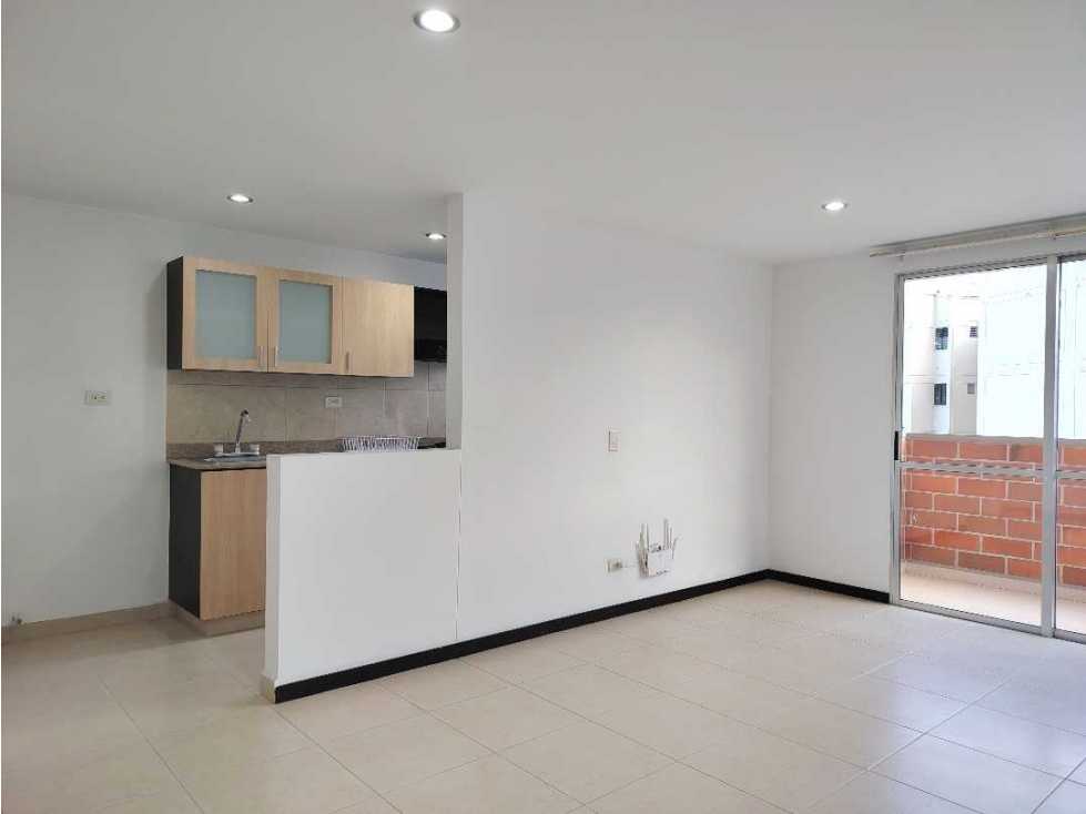 APARTAMENTO PARA LA RENTA EN CALAZANS