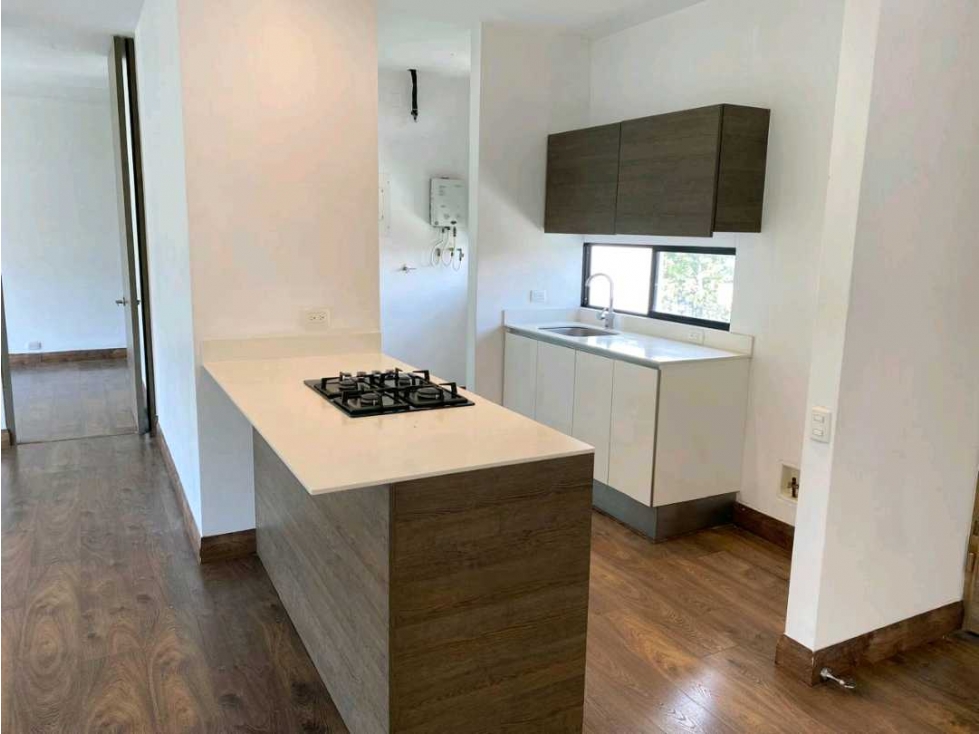 APARTAMENTO PARA LA RENTA EN EL POBLADO SECTOR SAN LUCAS