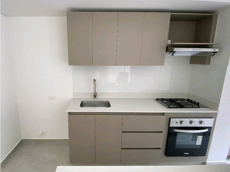 APARTAMENTO PARA LA RENTA EN ENVIGADO SECTOR LAS VEGAS — foto 2