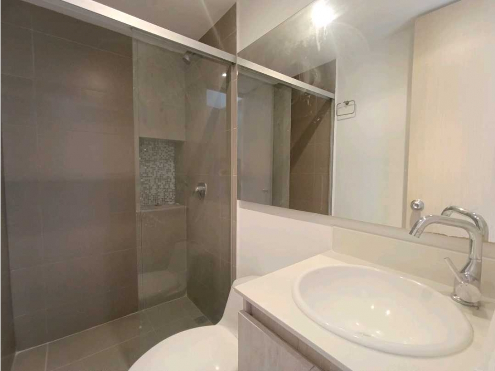 APARTAMENTO PARA LA RENTA EN ENVIGADO SECTOR LAS BRUJAS — foto 4