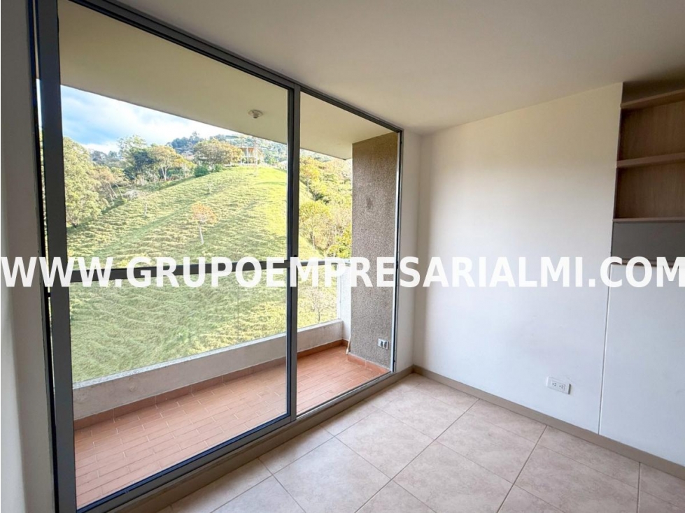 GRANDIOSO APARTAMENTO EN ARRIENDO - SECTOR LOMA DEL BARRO COD: 8730 — foto 6