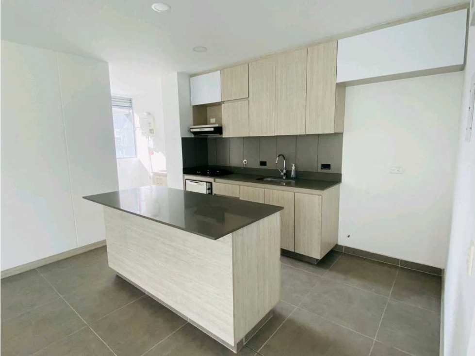 APARTAMENTO PARA LA RENTA EN ENVIGADO SECTOR LOMA DEL ESCOBERO