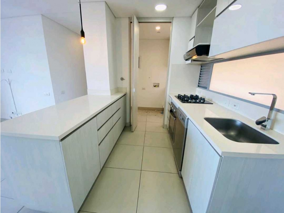 APARTAMENTO PARA LA RENTA EN ENVIGADO SECTOR LOMA DEL CHOCHO — foto 2