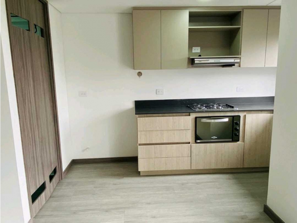 APARTAMENTO PARA LA RENTA EN EL POBLADO SECTOR LAS PALMAS — foto 2