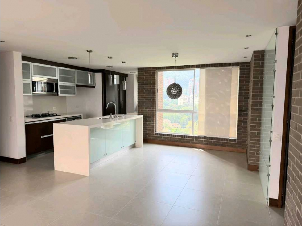 APARTAMENTO PARA LA RENTA EN EL POBLADO SECTOR LOMA LAS SANTAS