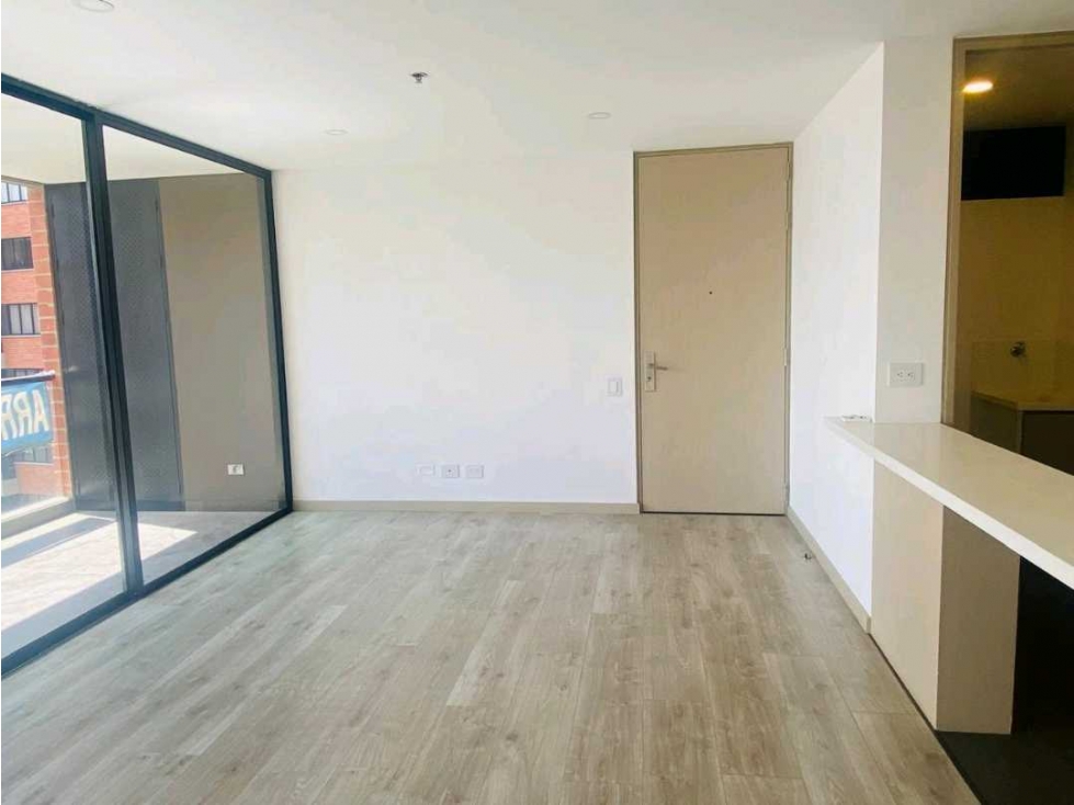 APARTAMENTO PARA LA RENTA EN EL POBLADO SECTOR ALTOS DEL POBLADO — foto 3