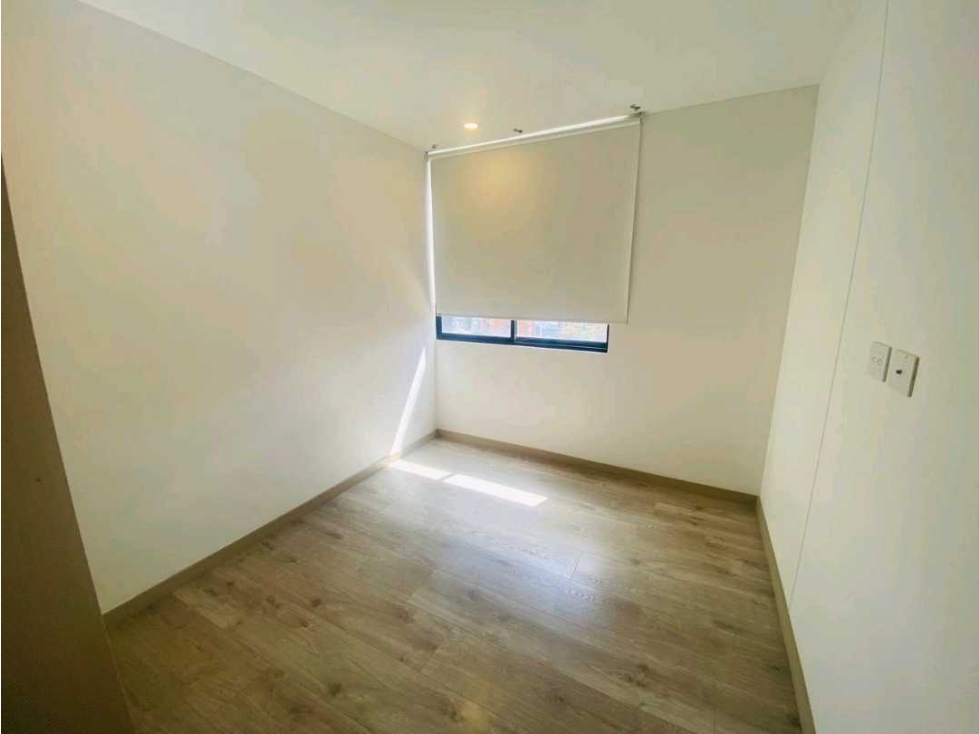APARTAMENTO PARA LA RENTA EN EL POBLADO SECTOR ALTOS DEL POBLADO — foto 6