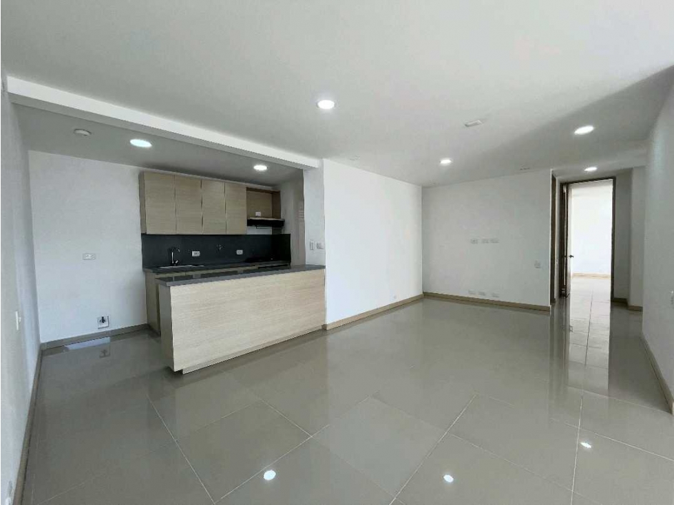 APARTAMENTO PARA LA RENTA EN ENVIGADO SECTOR JARDINES — foto 3