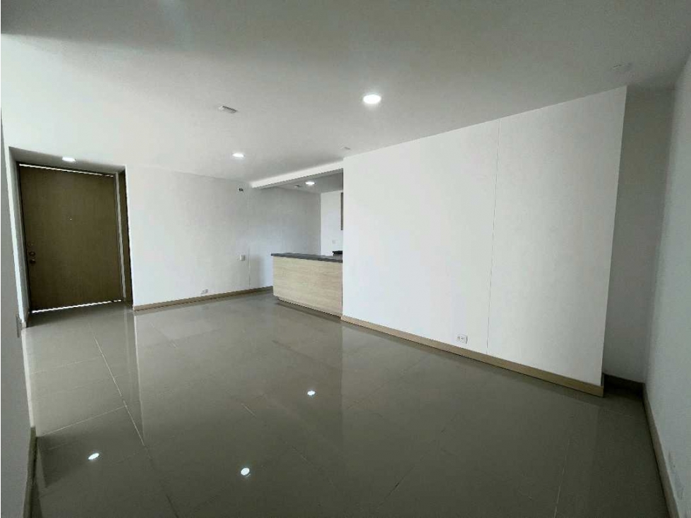 APARTAMENTO PARA LA RENTA EN ENVIGADO SECTOR JARDINES — foto 6