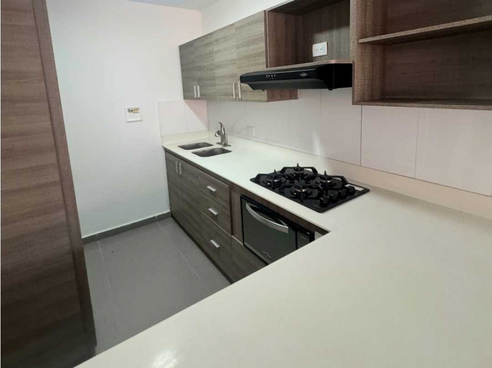 APARTAMENTO PARA LA RENTA EN ENVIGADO SECTOR LOMA DEL ESCOBERO — foto 2