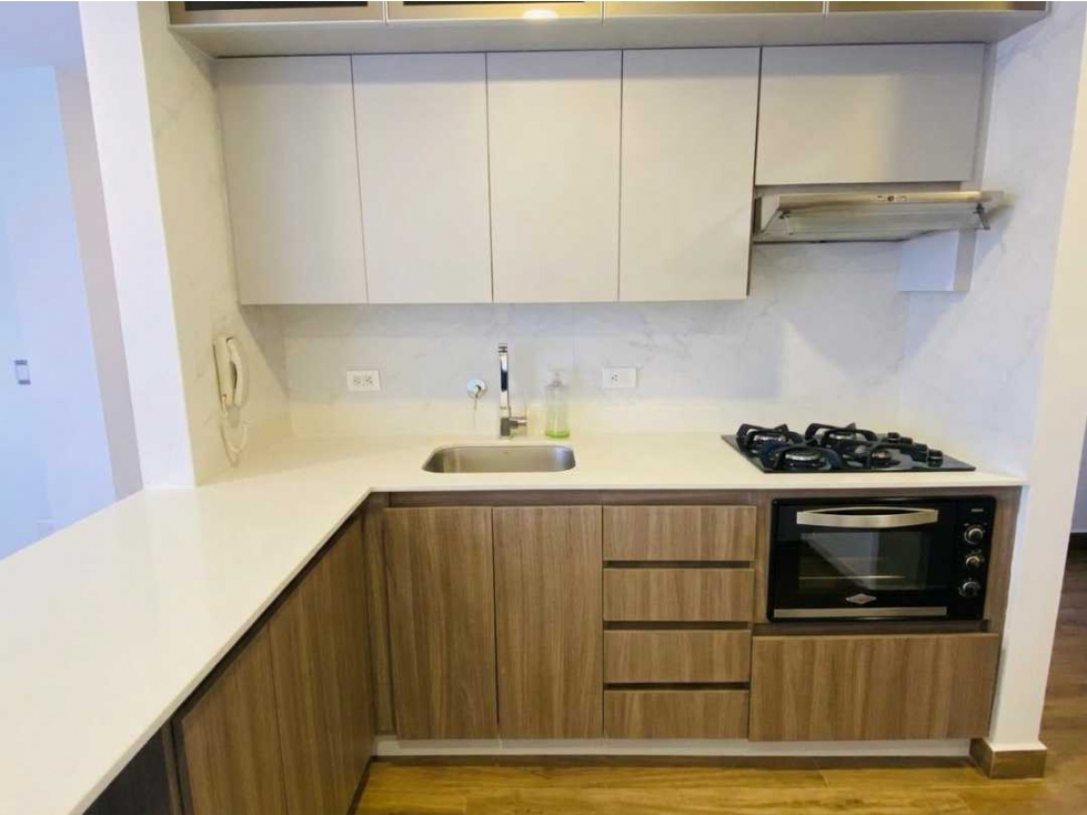 APARTAMENTO PARA LA RENTA EN EL POBLADO SECTOR CIUDAD DEL RIO — foto 2