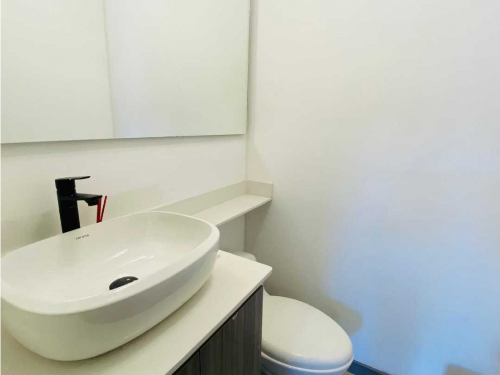 APARTAMENTO PARA LA RENTA EN EL POBLADO SECTOR CIUDAD DEL RIO — foto 4