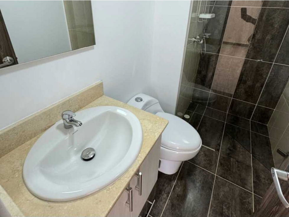 APARTAMENTO PARA LA RENTA EN ENVIGADO SECTOR EL CHINGUI — foto 6