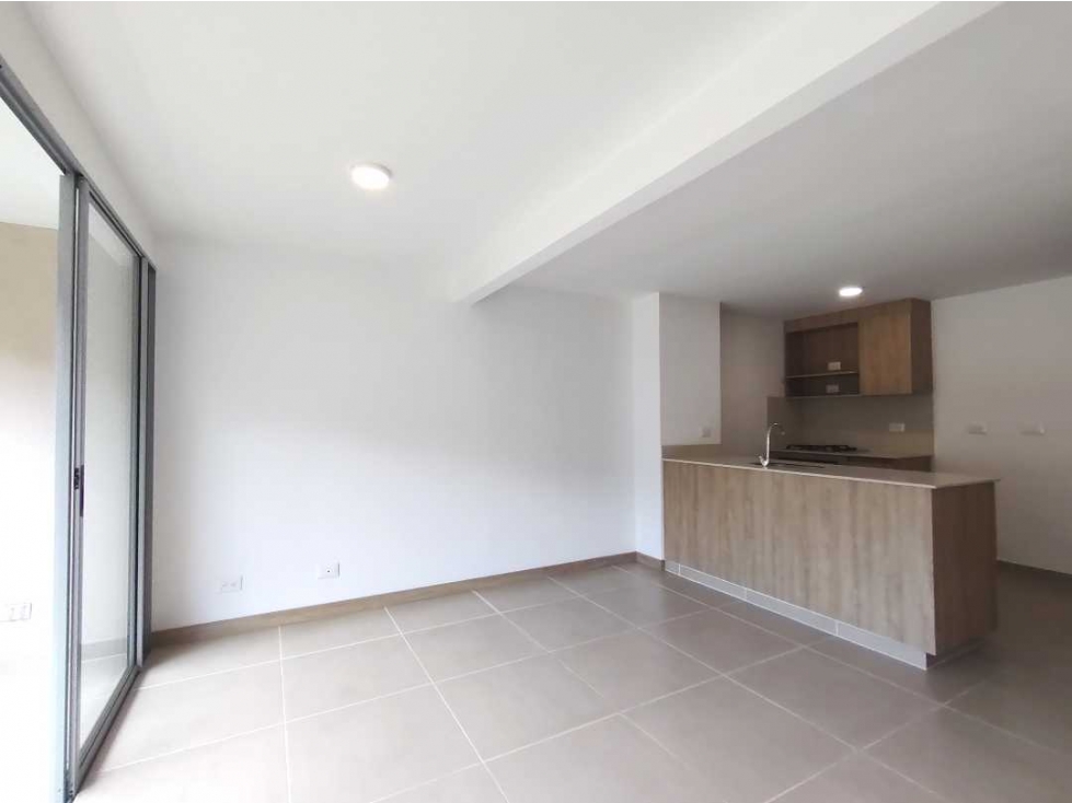 APARTAMENTO PARA LA RENTA EN ENVIGADO SECTOR EL CHINGUI — foto 3