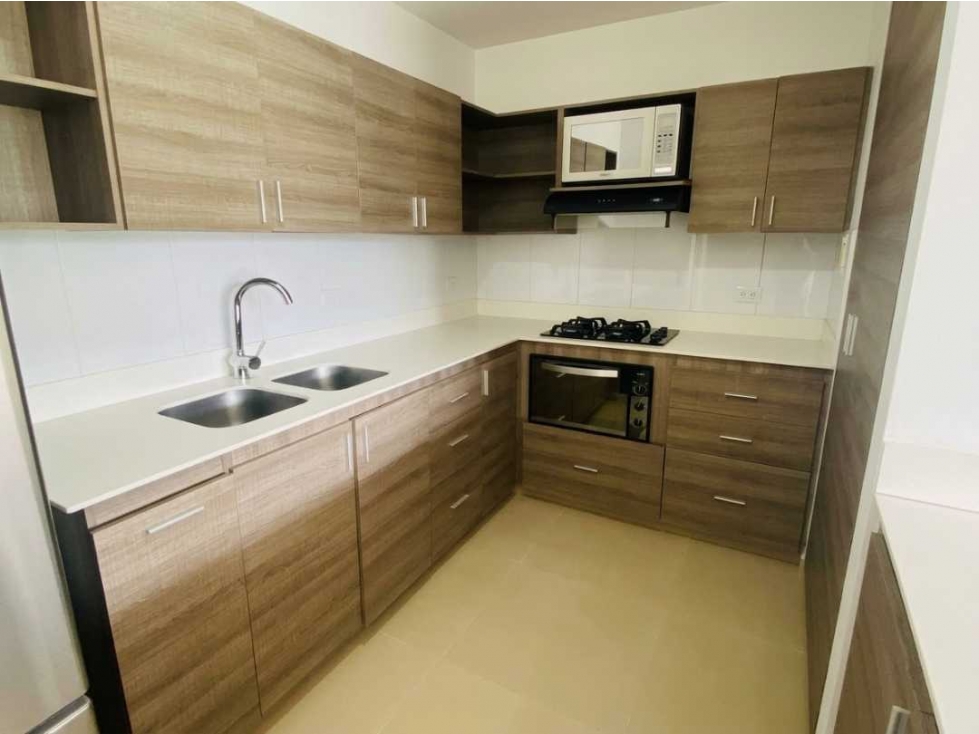 APARTAMENTO PARA LA RENTA EN ENVIGADO SECTOR LOMA DEL ESCOBERO — foto 2