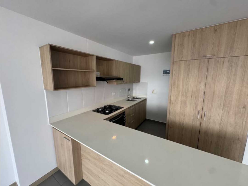 APARTAMENTO PARA LA RENTA EN ENVIGADO SECTOR LOMA DEL ESCOBERO — foto 3
