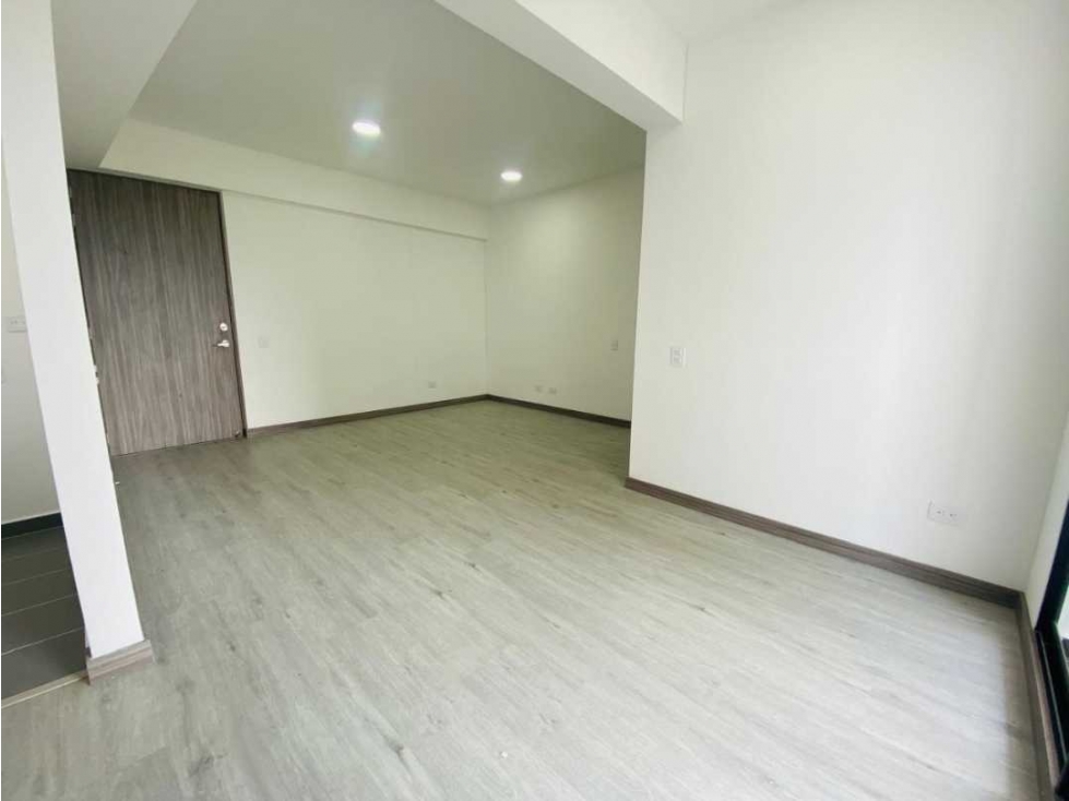 APARTAMENTO PARA LA RENTA EN EL POBLADO SECTOR LAS PALMAS — foto 3