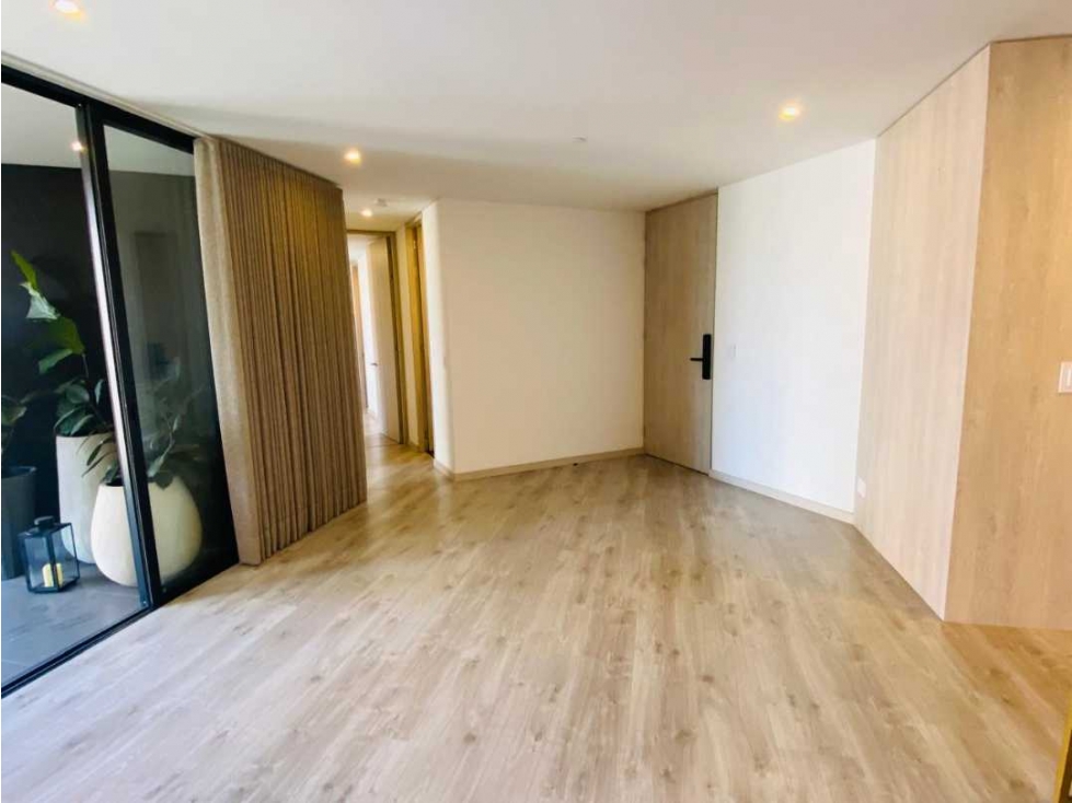 APARTAMENTO PARA LA RENTA EN EL POBLADO SECTOR ALTOS DEL POBLADO — foto 4