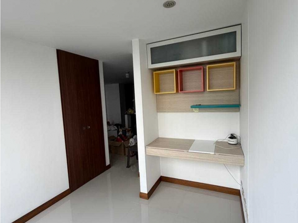 APARTAMENTO PARA LA RENTA EN LA LOMA DEL INDIO SECTOR LAS PALMAS — foto 2