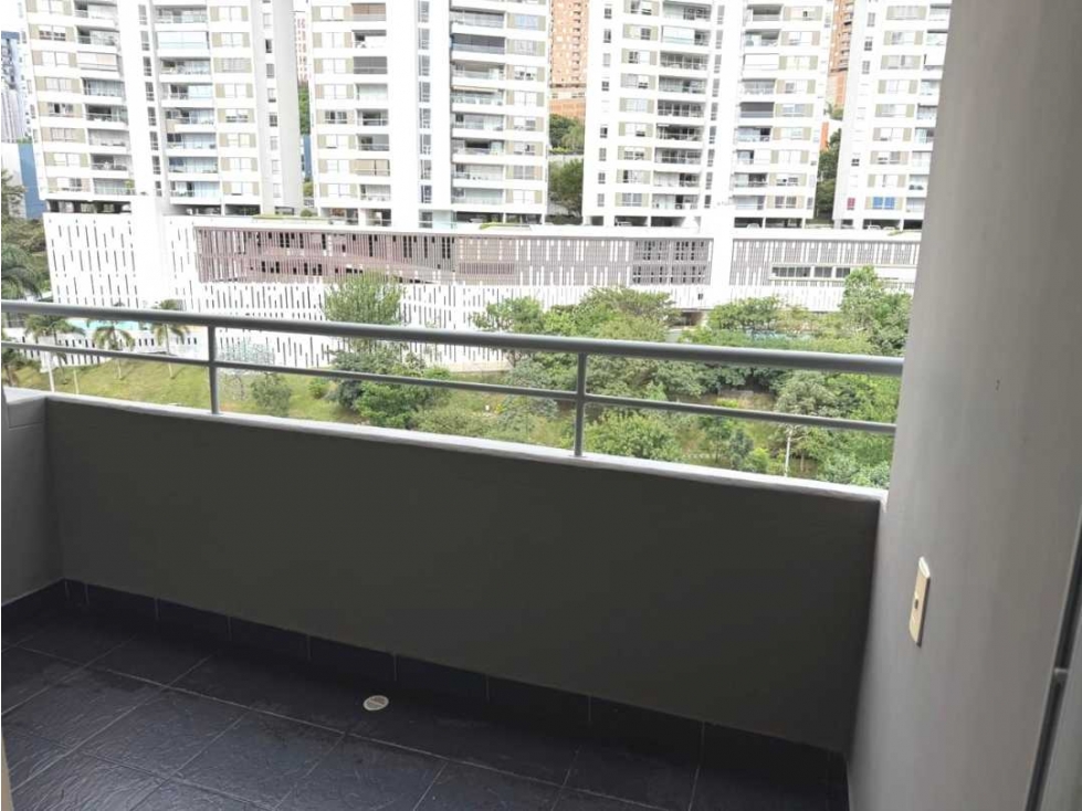 APARTAMENTO PARA LA RENTA EN LA LOMA DEL INDIO SECTOR LAS PALMAS — foto 3