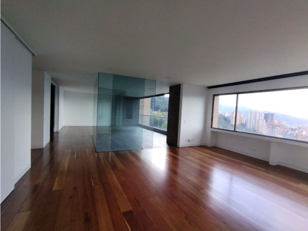 Apartamento para Venta en Medellín sector Altos del Poblado — foto 3