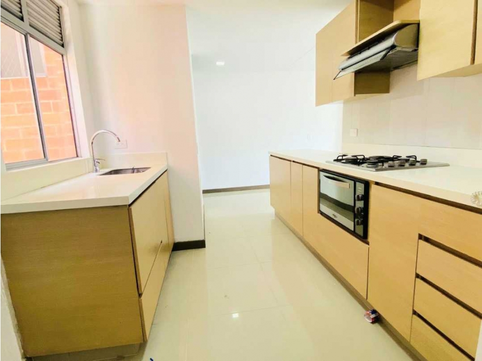 APARTAMENTO PARA LA RENTA EN SABANETA SECTOR PRADOS DE SABANETA — foto 2