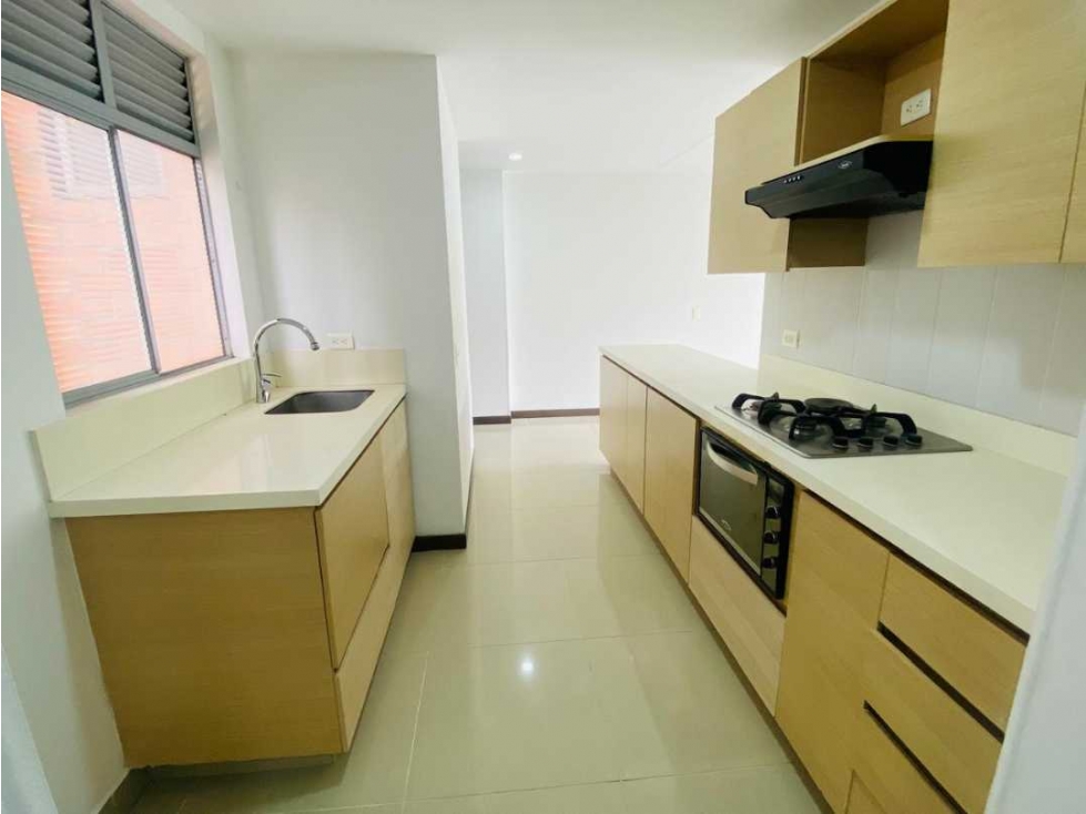 APARTAMENTO PARA LA RENTA EN SABANETA