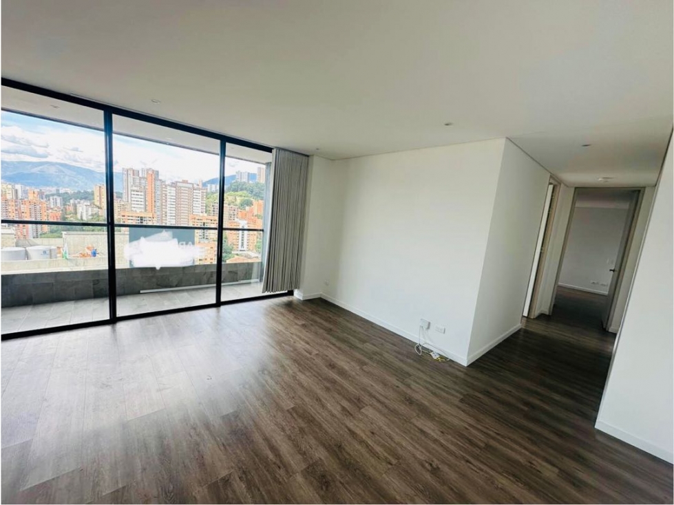 Apartamento en Arriendo en El Poblado sector Lalinde — foto 2